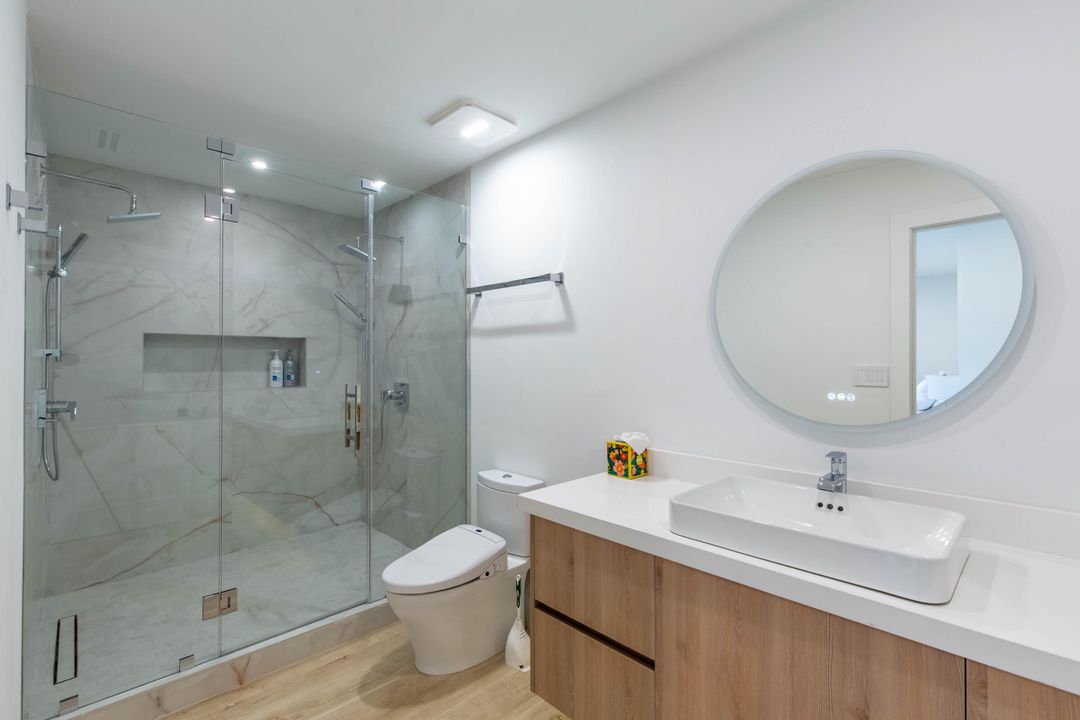 Activo con contrato: $232,500 (4 camas, 3 baños, 3254 Pies cuadrados)