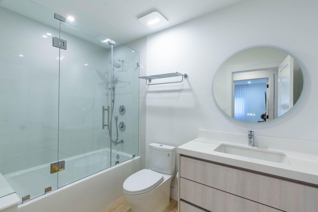 Activo con contrato: $232,500 (4 camas, 3 baños, 3254 Pies cuadrados)