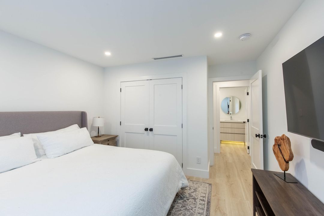 Activo con contrato: $232,500 (4 camas, 3 baños, 3254 Pies cuadrados)