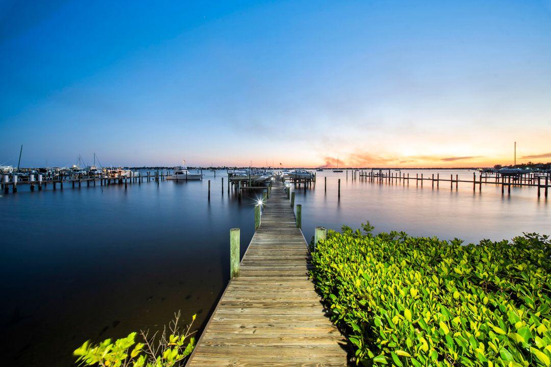 For Sale: $674,888 (2 beds, 2 baths, 1570 Square Feet)