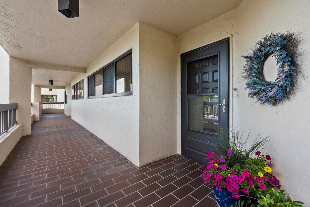 For Sale: $674,888 (2 beds, 2 baths, 1570 Square Feet)