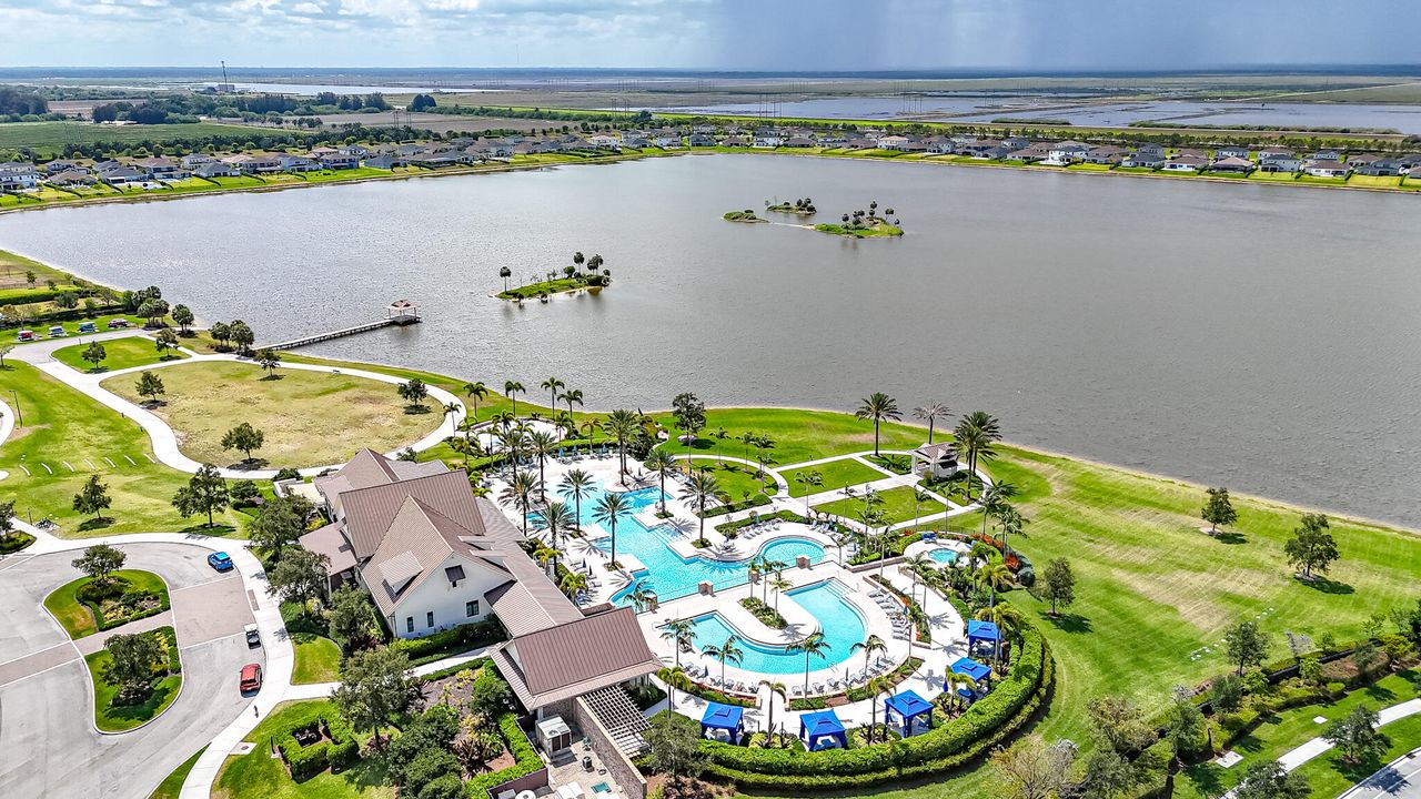 Active With Contract: $679,900 (4 beds, 3 baths, 2555 Square Feet)