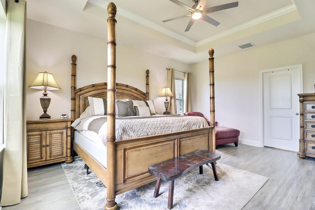 Active With Contract: $679,900 (4 beds, 3 baths, 2555 Square Feet)