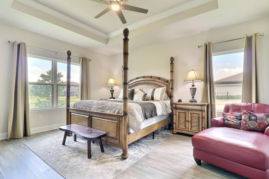 Active With Contract: $679,900 (4 beds, 3 baths, 2555 Square Feet)