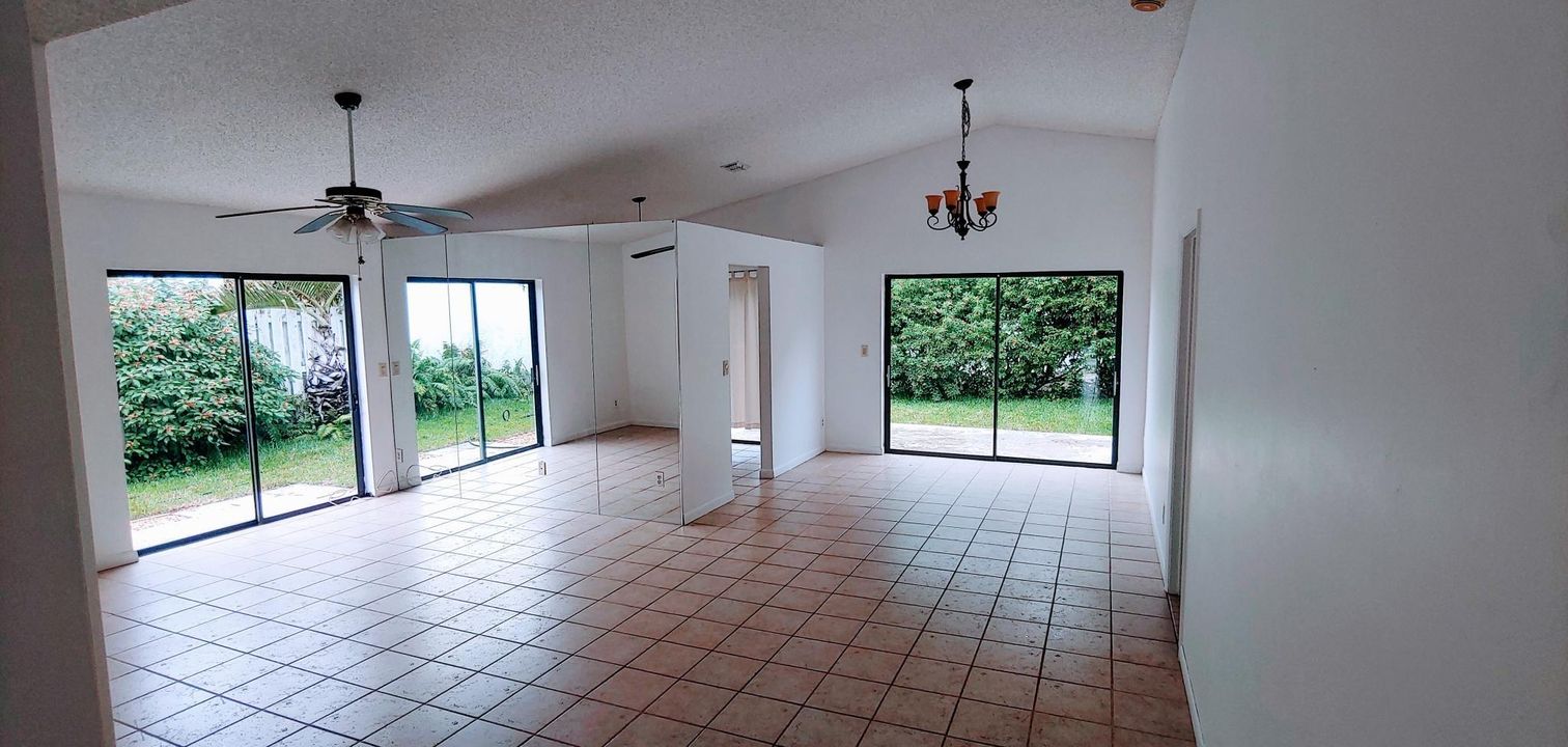 En Venta: $399,999 (3 camas, 2 baños, 1354 Pies cuadrados)