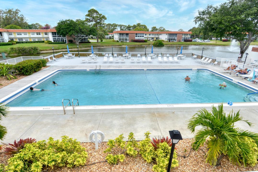 For Sale: $219,900 (2 beds, 2 baths, 1014 Square Feet)