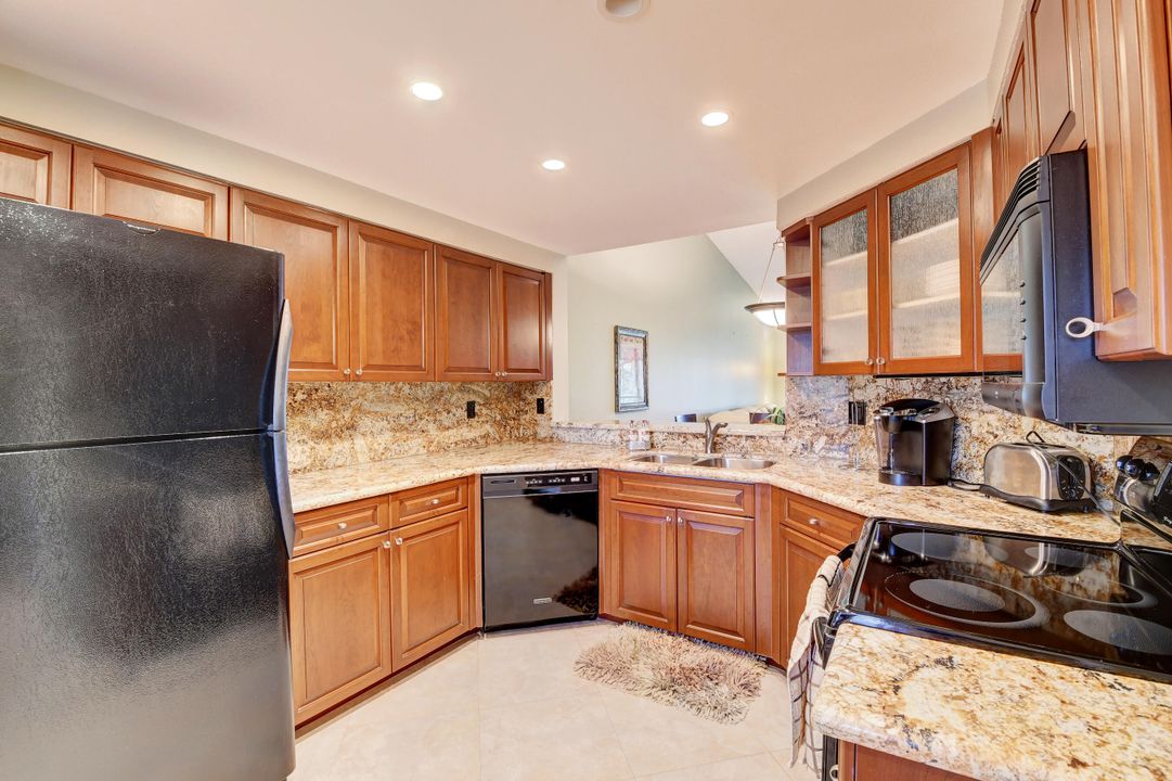 For Rent: $8,500 (2 beds, 2 baths, 1321 Square Feet)