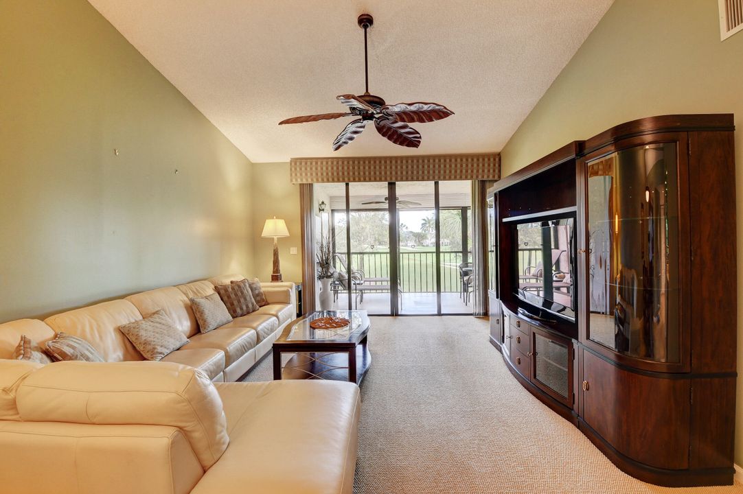 For Rent: $8,500 (2 beds, 2 baths, 1321 Square Feet)