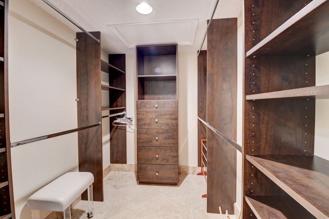 For Rent: $8,500 (2 beds, 2 baths, 1321 Square Feet)