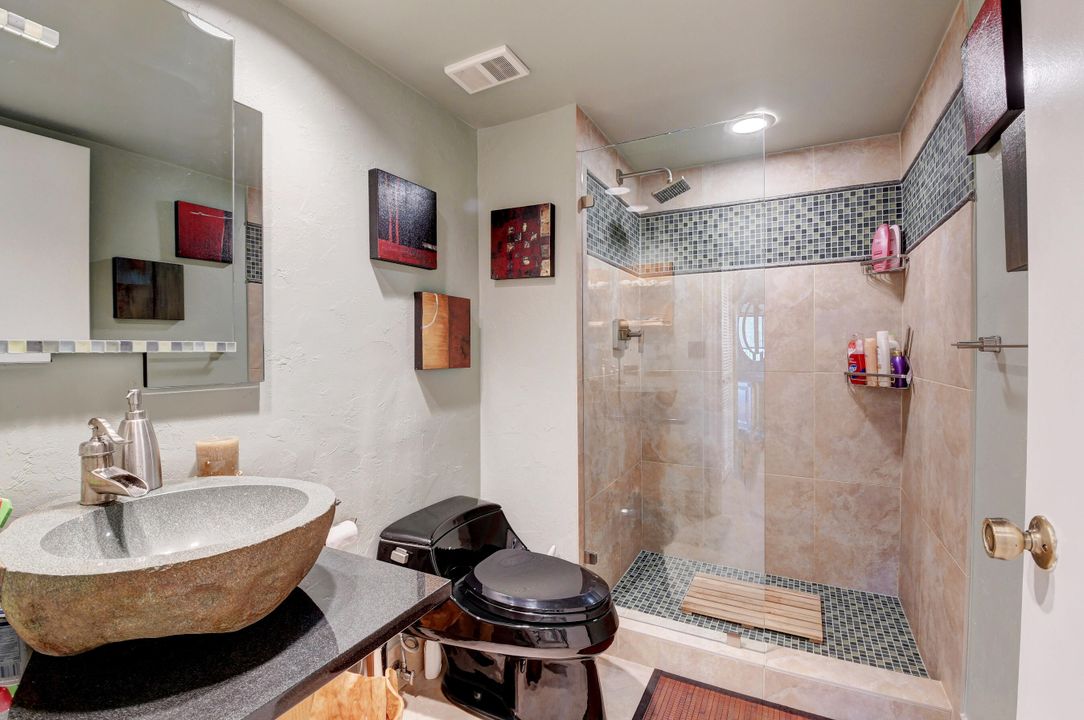 For Rent: $8,500 (2 beds, 2 baths, 1321 Square Feet)