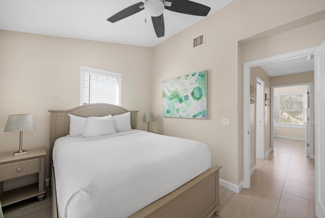 For Sale: $699,900 (2 beds, 1 baths, 900 Square Feet)