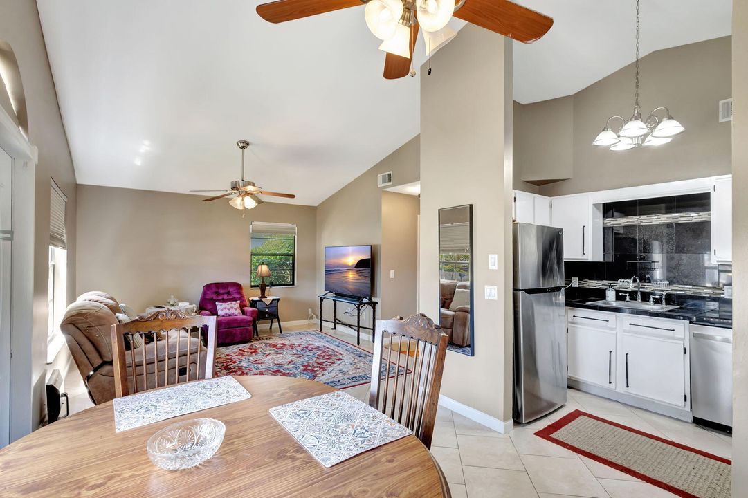 Active With Contract: $299,000 (2 beds, 2 baths, 888 Square Feet)