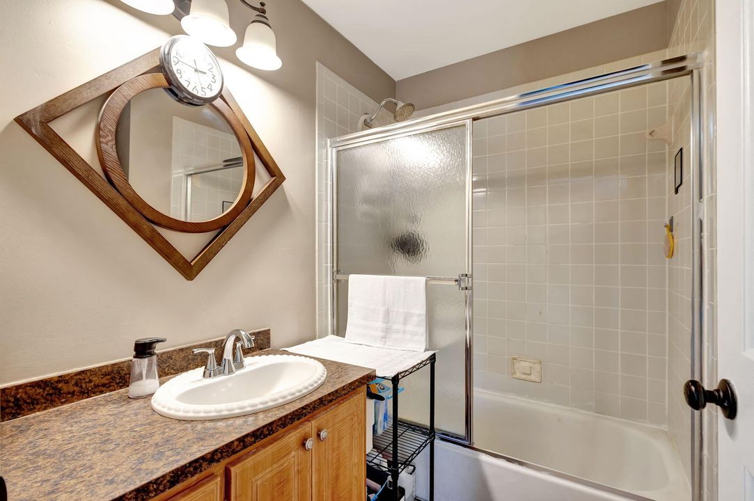 Active With Contract: $299,000 (2 beds, 2 baths, 888 Square Feet)