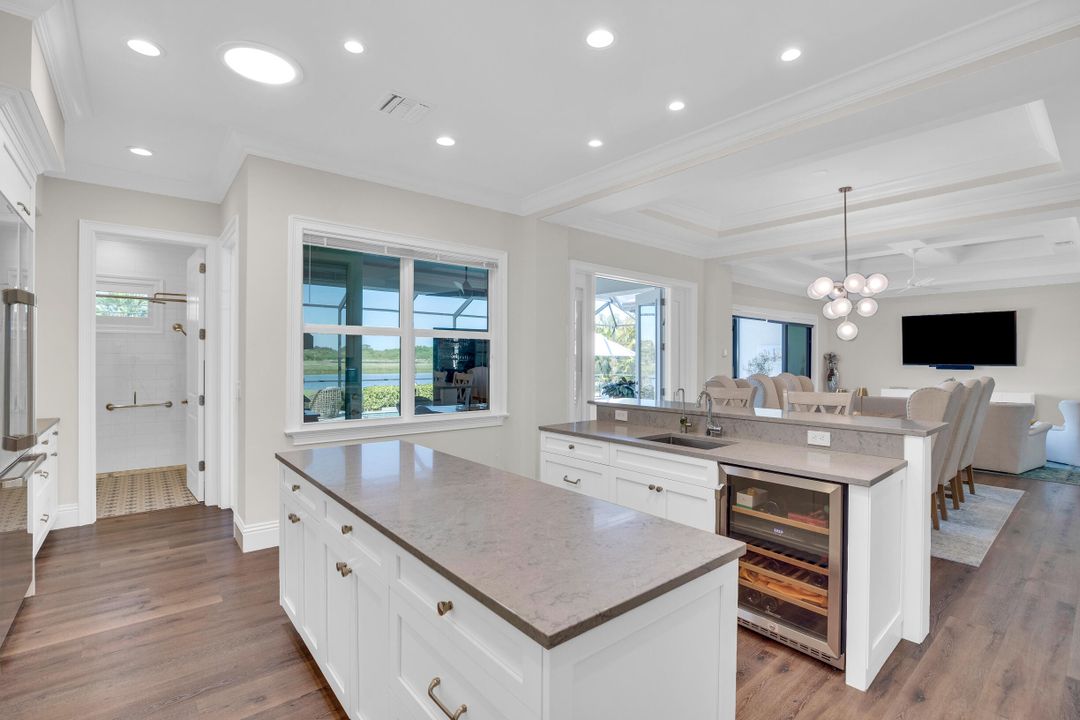 Active With Contract: $1,785,000 (3 beds, 3 baths, 2965 Square Feet)