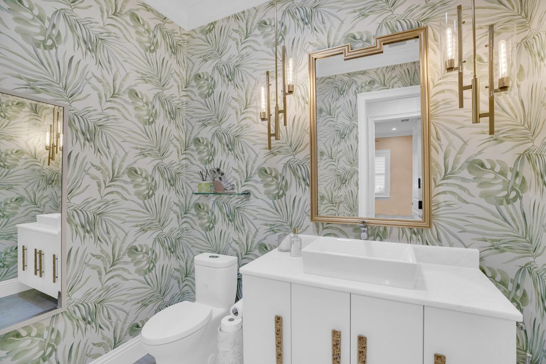 Active With Contract: $1,785,000 (3 beds, 3 baths, 2965 Square Feet)