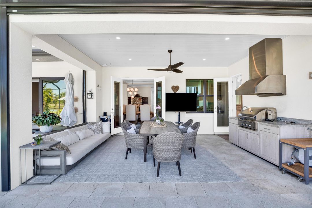 Active With Contract: $1,785,000 (3 beds, 3 baths, 2965 Square Feet)