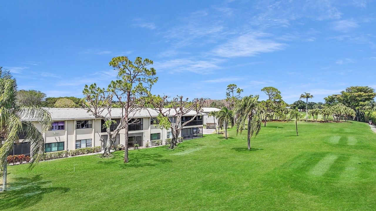 For Sale: $62,000 (2 beds, 2 baths, 1388 Square Feet)