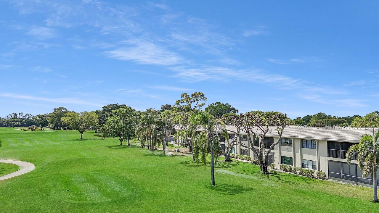 For Sale: $62,000 (2 beds, 2 baths, 1388 Square Feet)