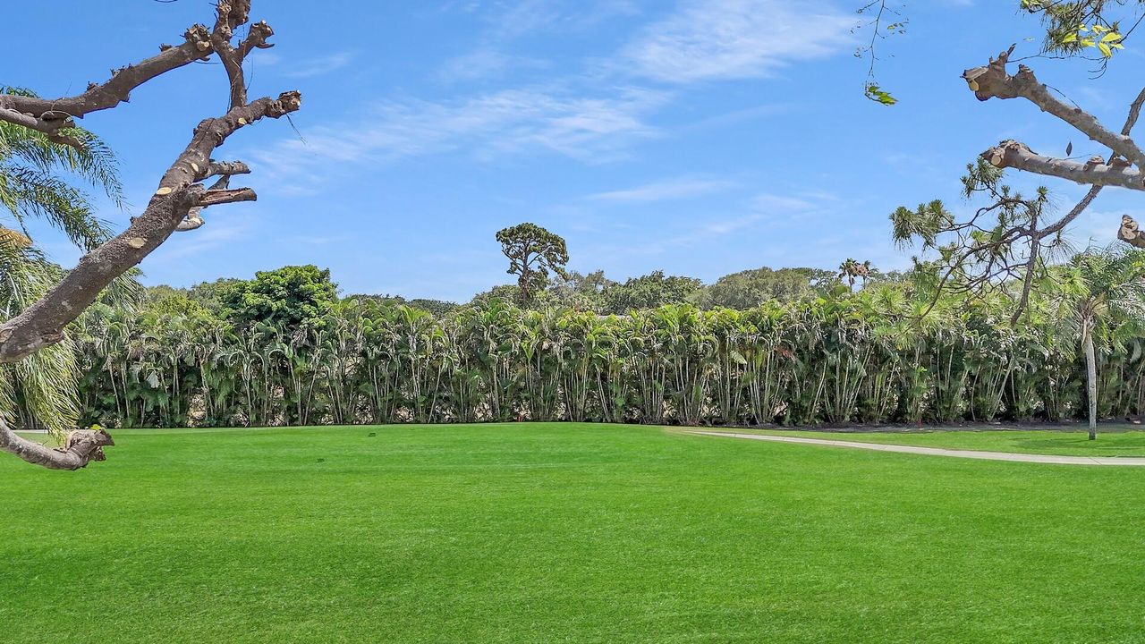 For Sale: $62,000 (2 beds, 2 baths, 1388 Square Feet)