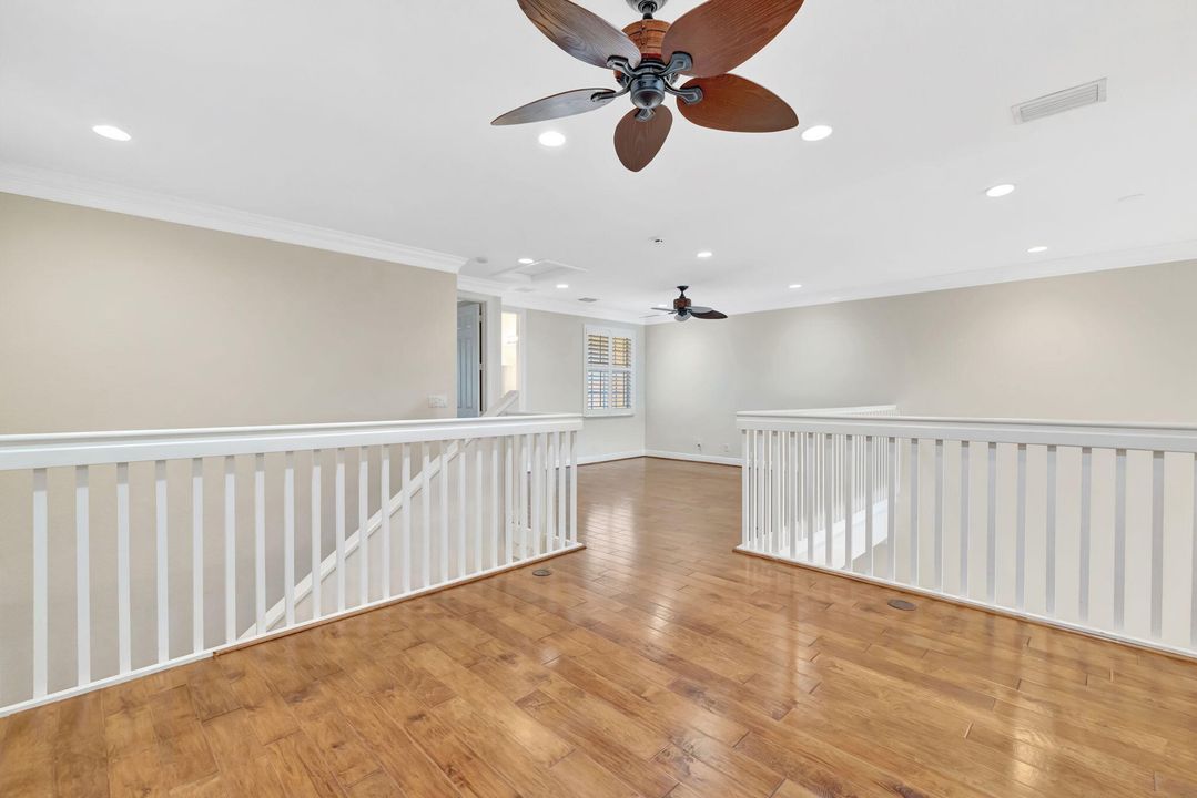 待售: $749,900 (3 贝兹, 3 浴室, 2750 平方英尺)