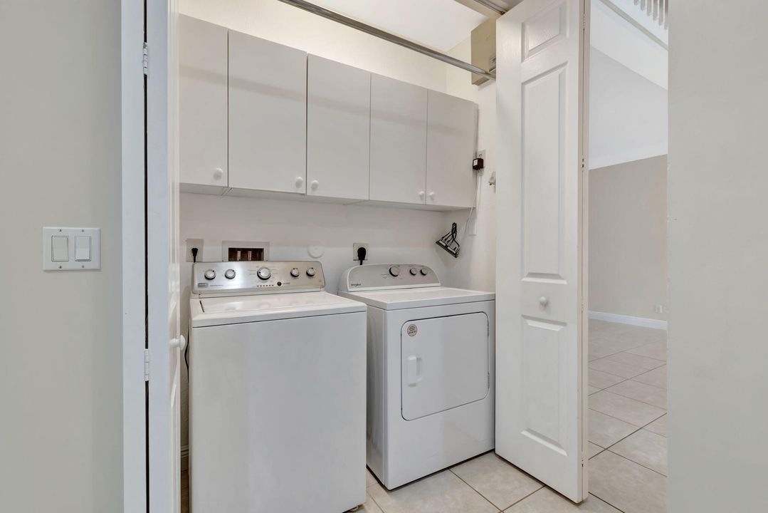 待售: $749,900 (3 贝兹, 3 浴室, 2750 平方英尺)