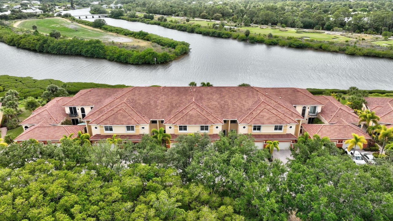 待售: $749,900 (3 贝兹, 3 浴室, 2750 平方英尺)