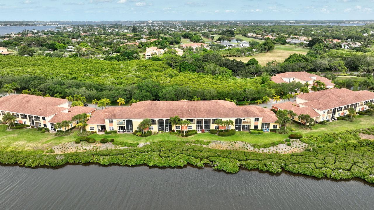 待售: $749,900 (3 贝兹, 3 浴室, 2750 平方英尺)