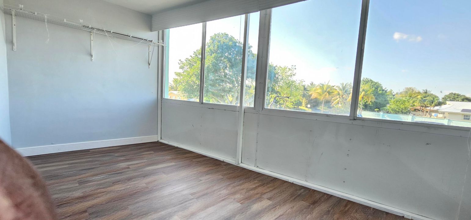 Active With Contract: $119,000 (2 beds, 2 baths, 1088 Square Feet)