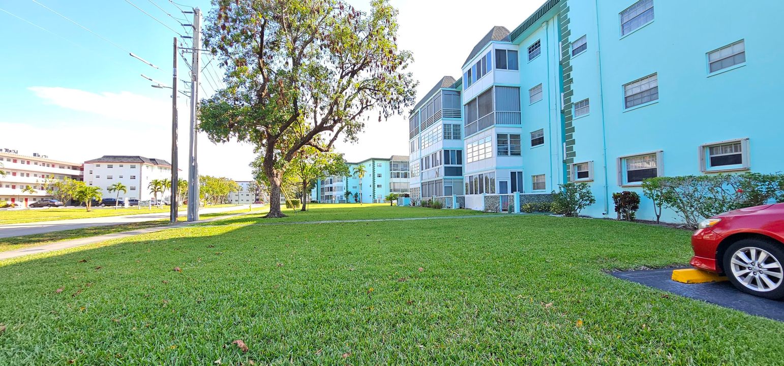 Active With Contract: $119,000 (2 beds, 2 baths, 1088 Square Feet)