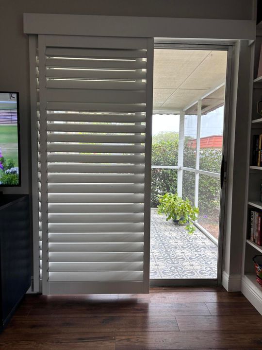 Active With Contract: $169,000 (1 beds, 1 baths, 660 Square Feet)