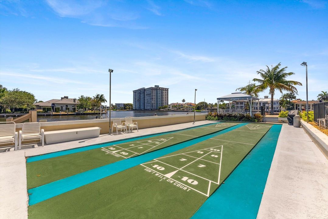 Active With Contract: $1,400,000 (2 beds, 2 baths, 1729 Square Feet)