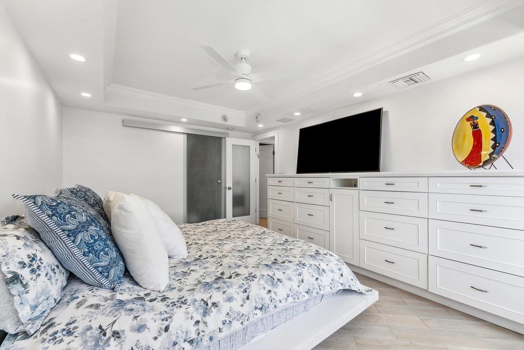 Active With Contract: $1,400,000 (2 beds, 2 baths, 1729 Square Feet)