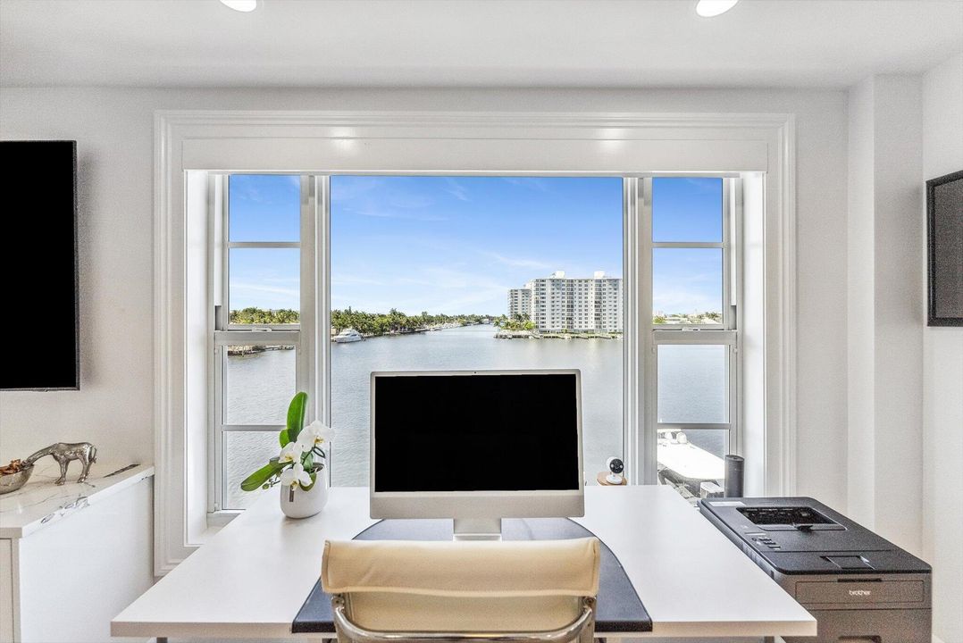 Active With Contract: $1,400,000 (2 beds, 2 baths, 1729 Square Feet)