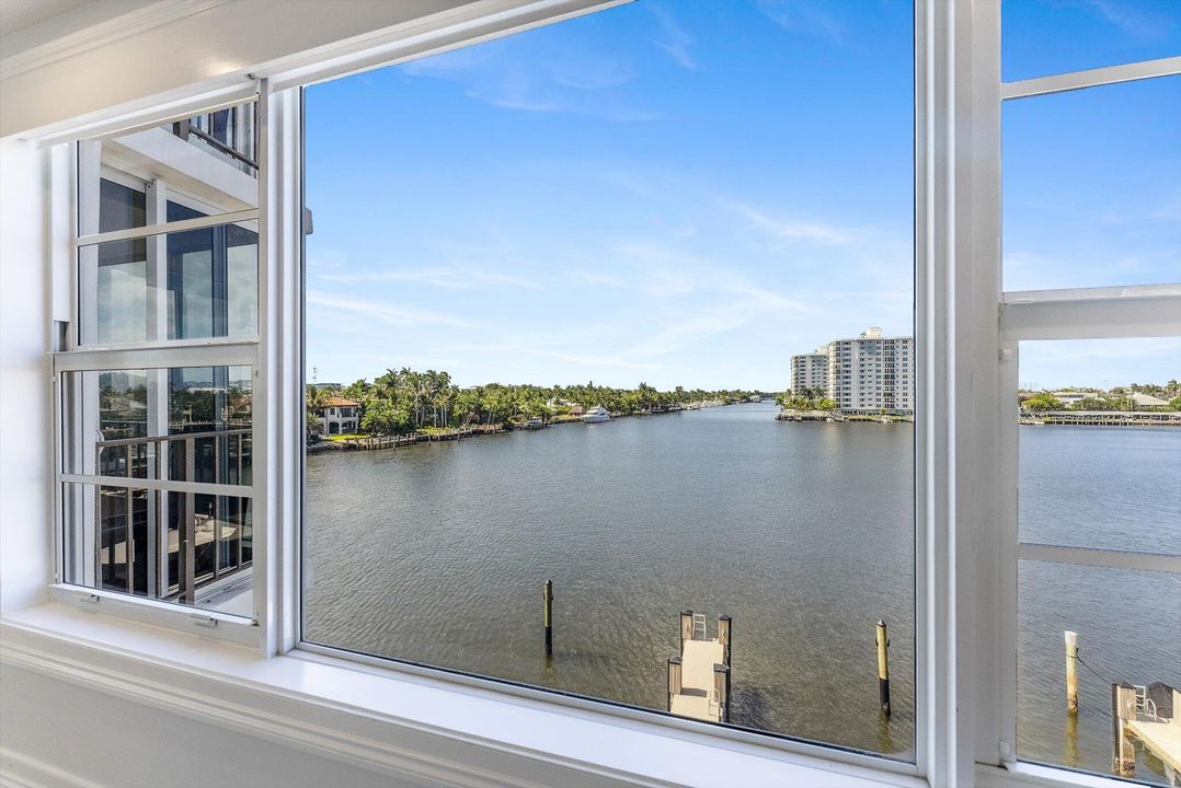 Active With Contract: $1,400,000 (2 beds, 2 baths, 1729 Square Feet)