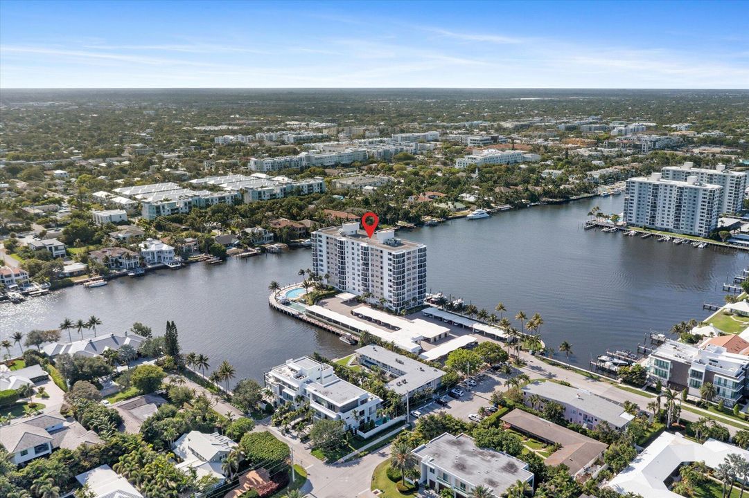 Active With Contract: $1,400,000 (2 beds, 2 baths, 1729 Square Feet)