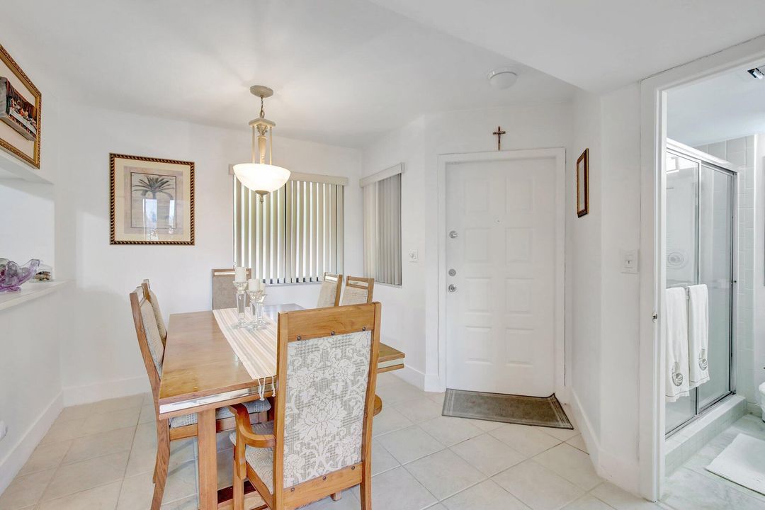 For Sale: $374,900 (3 beds, 2 baths, 1240 Square Feet)
