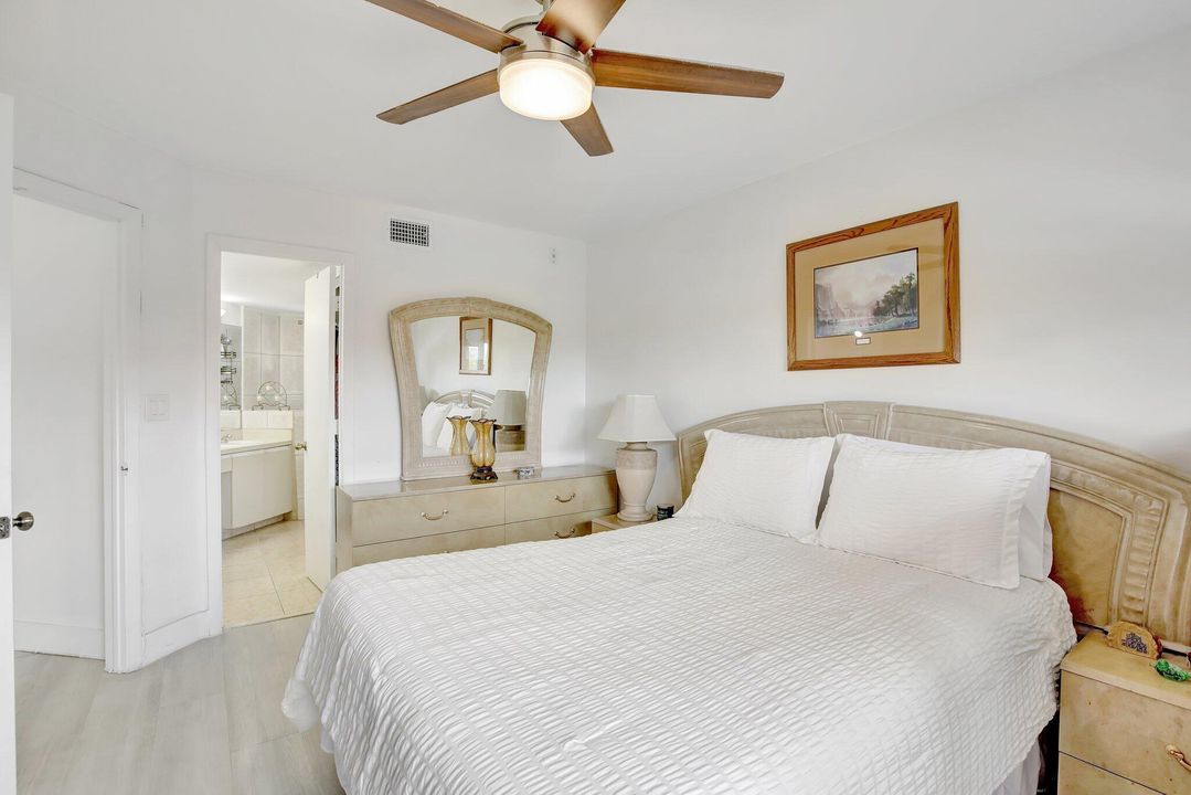 For Sale: $374,900 (3 beds, 2 baths, 1240 Square Feet)