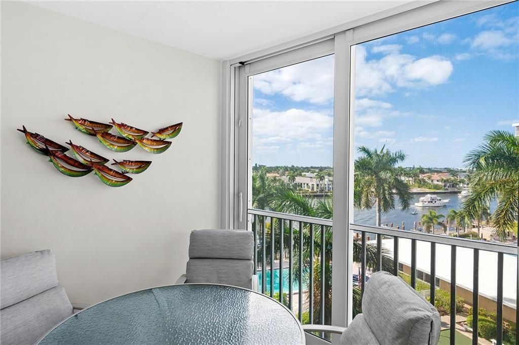 На продажу: $565,000 (2 спален, 2 ванн, 1201 Квадратных фут)