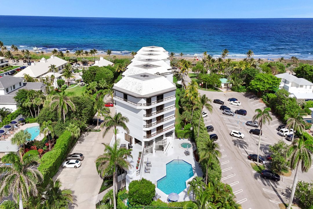 Под контрактом: $15,000 (2 спален, 2 ванн, 1886 Квадратных фут)