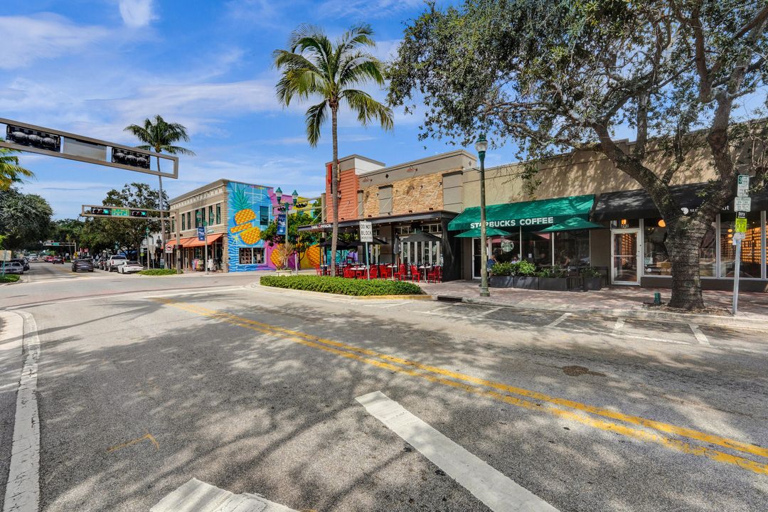 Под контрактом: $15,000 (2 спален, 2 ванн, 1886 Квадратных фут)