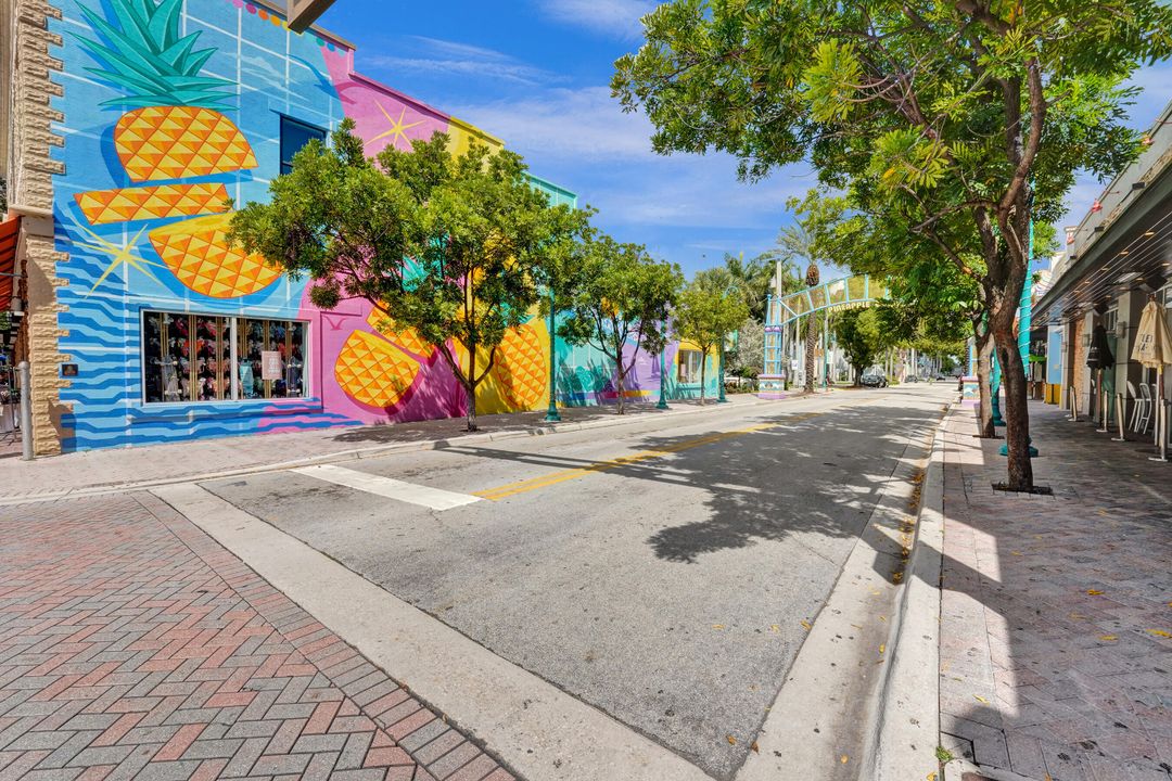 Под контрактом: $15,000 (2 спален, 2 ванн, 1886 Квадратных фут)