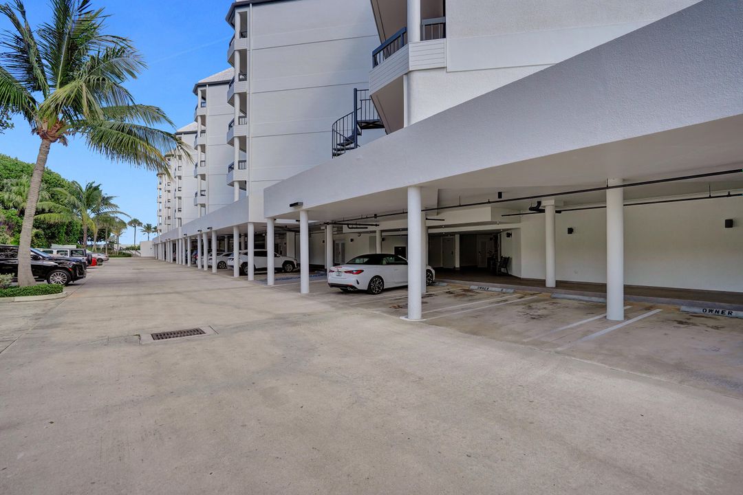 Под контрактом: $15,000 (2 спален, 2 ванн, 1886 Квадратных фут)