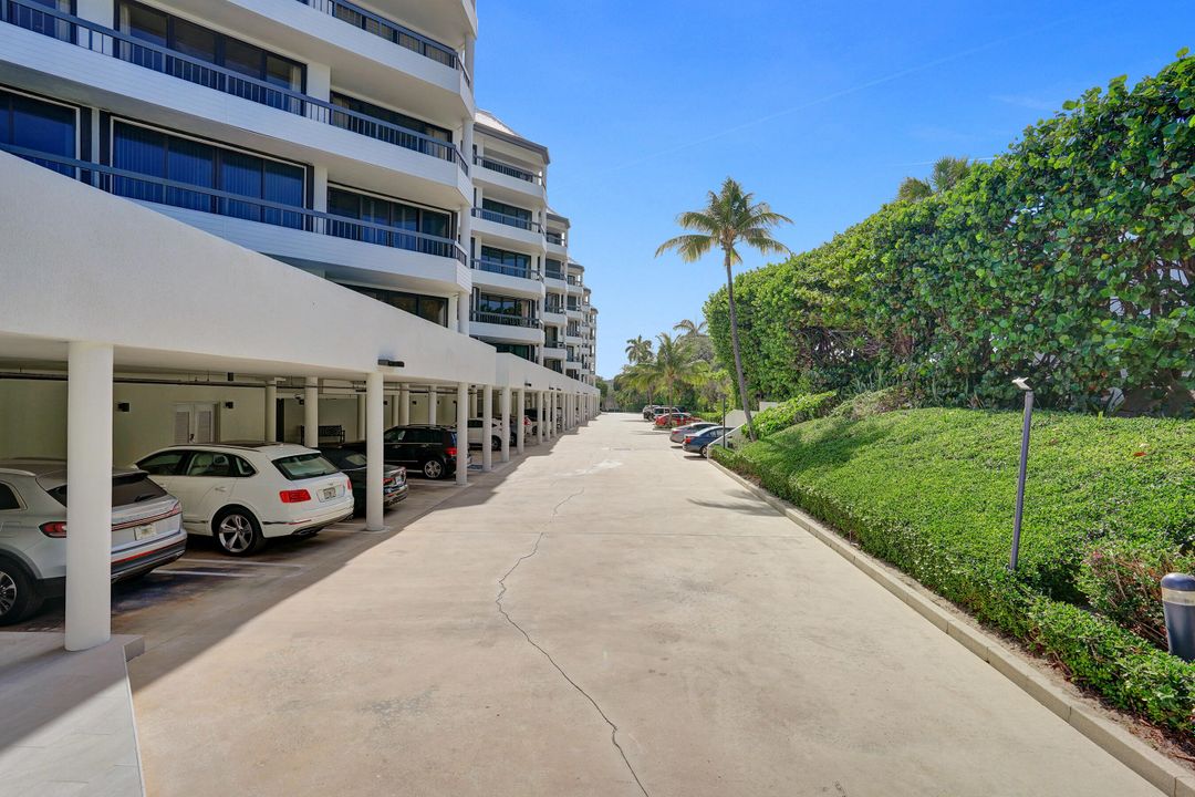 Под контрактом: $15,000 (2 спален, 2 ванн, 1886 Квадратных фут)