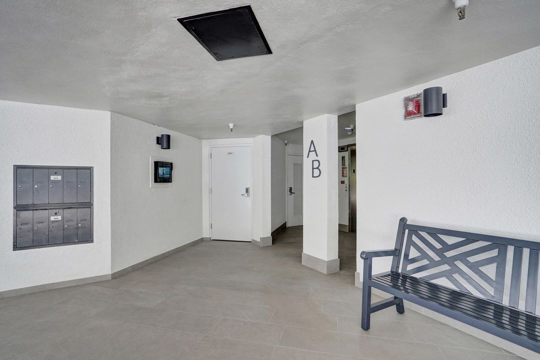 Под контрактом: $15,000 (2 спален, 2 ванн, 1886 Квадратных фут)