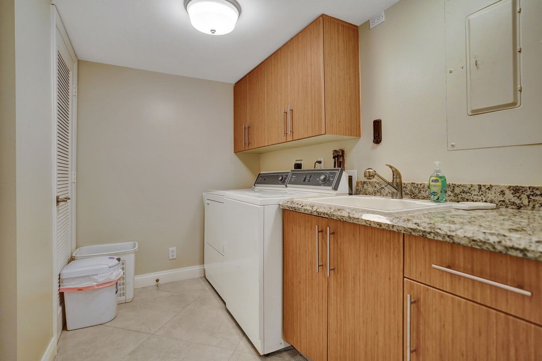 Под контрактом: $15,000 (2 спален, 2 ванн, 1886 Квадратных фут)