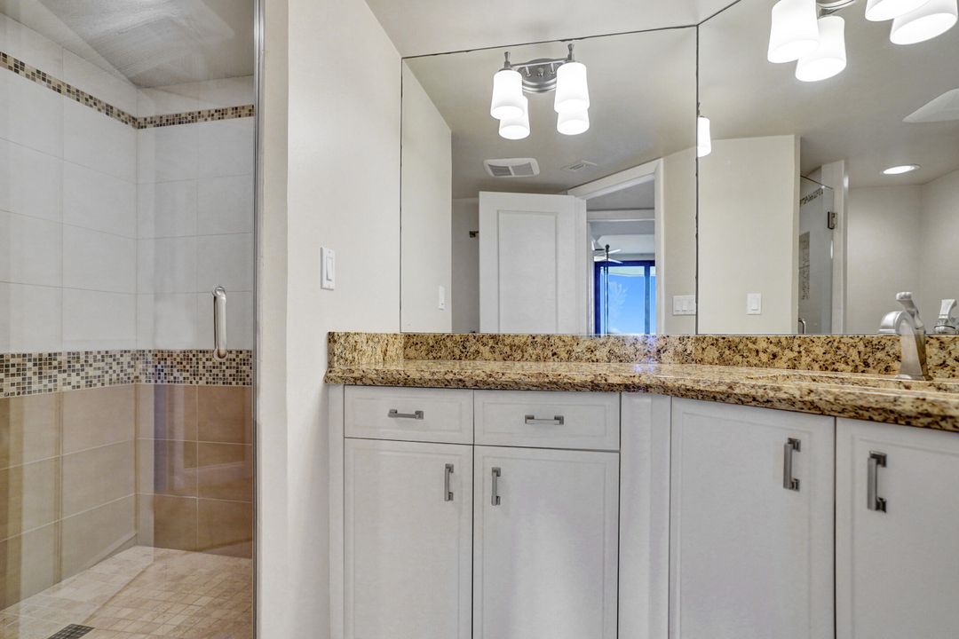 Под контрактом: $15,000 (2 спален, 2 ванн, 1886 Квадратных фут)