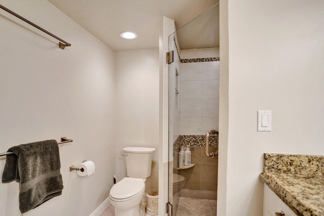 Под контрактом: $15,000 (2 спален, 2 ванн, 1886 Квадратных фут)