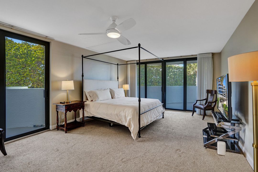 Под контрактом: $15,000 (2 спален, 2 ванн, 1886 Квадратных фут)