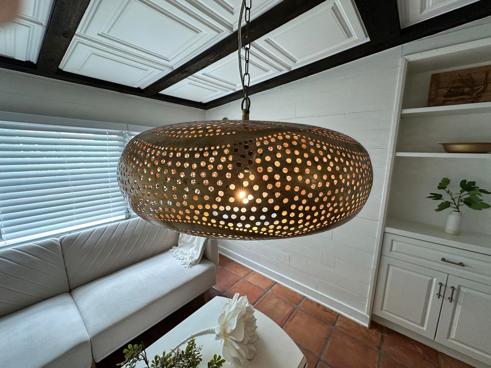 For Rent: $4,750 (3 beds, 2 baths, 2054 Square Feet)