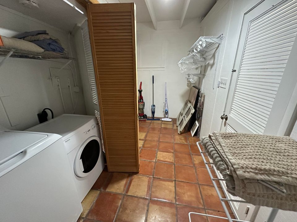 For Rent: $4,750 (3 beds, 2 baths, 2054 Square Feet)